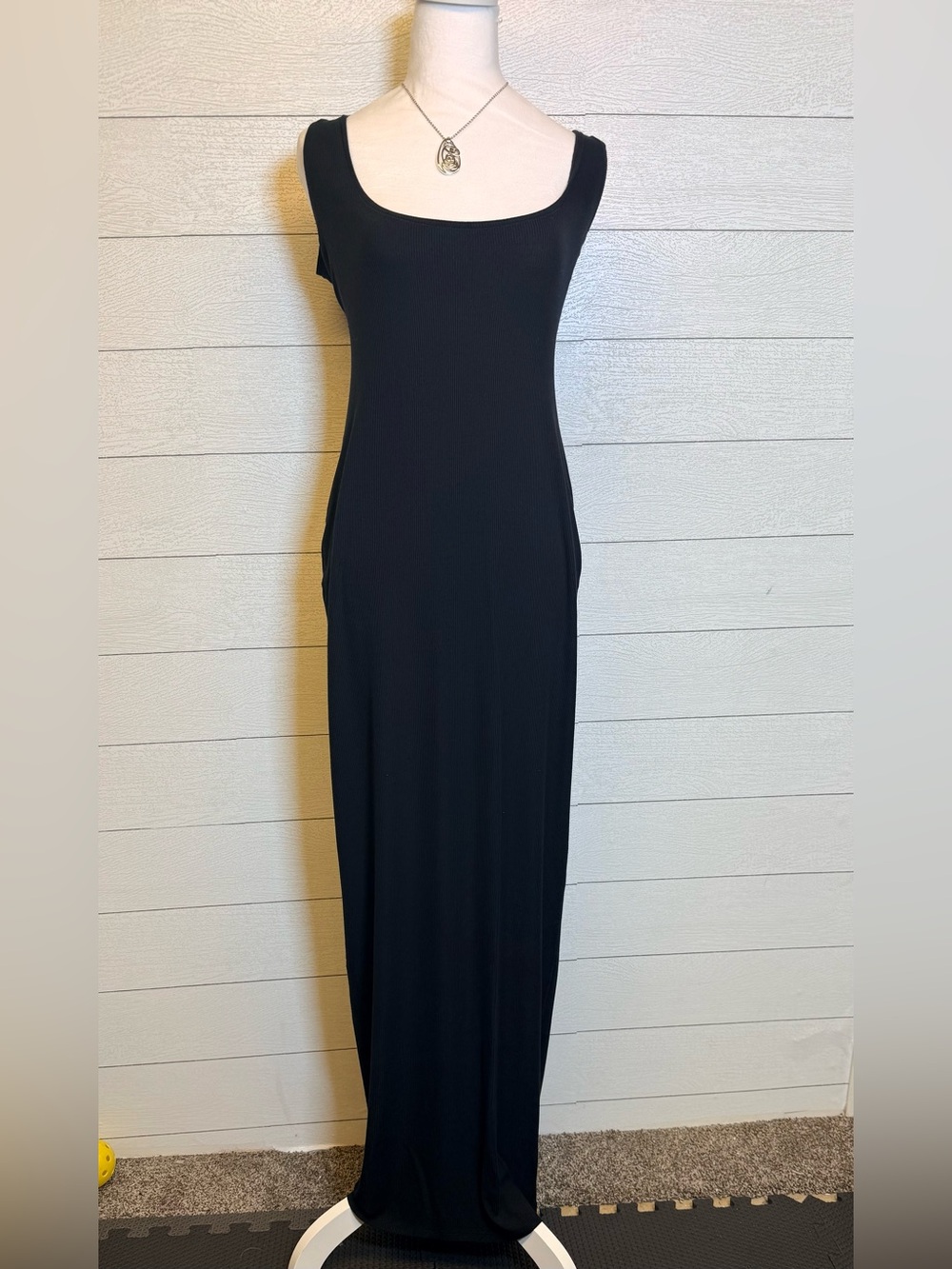 SKIMS Black Scoop Neck Sleeveless Maxi Dress Large